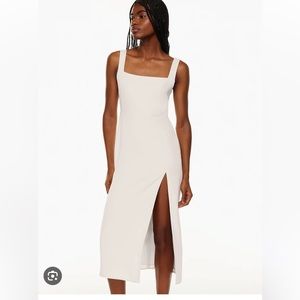 Aritzia 90’s Slit Dress - Matte Pearl (Cream) - Size 4 - New